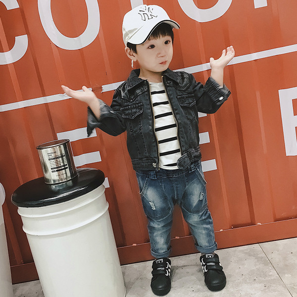 Αθλητικά κομψά παιδικά τζιν για αγόρια με βαθιές τσέπες