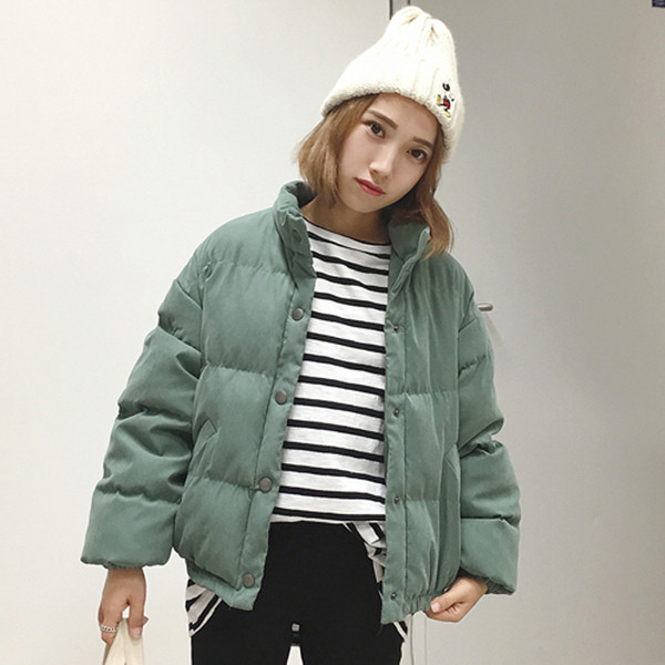 Αθλητικό γυναικείο μπουφάν με καθαρό μοτίβο σε τρία χρώματα