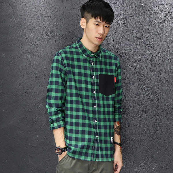 Μοντέρνο ανδρικό πουκάμισο με τσέπη σε δύο χρώματα