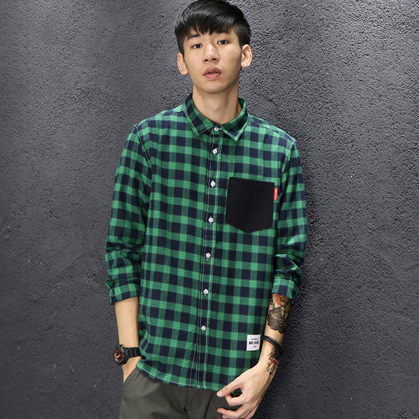 Μοντέρνο ανδρικό πουκάμισο με τσέπη σε δύο χρώματα