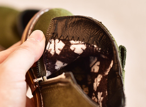 Παιδικές μπότες φθινοπώρου-χειμώνα για κορίτσια με κορδέλα σε τρία χρώματα