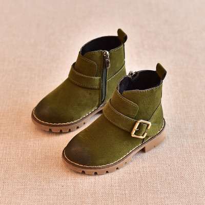 Κομψές παιδικές μπότες για κορίτσια με ιμάντα σε τρία χρώματα