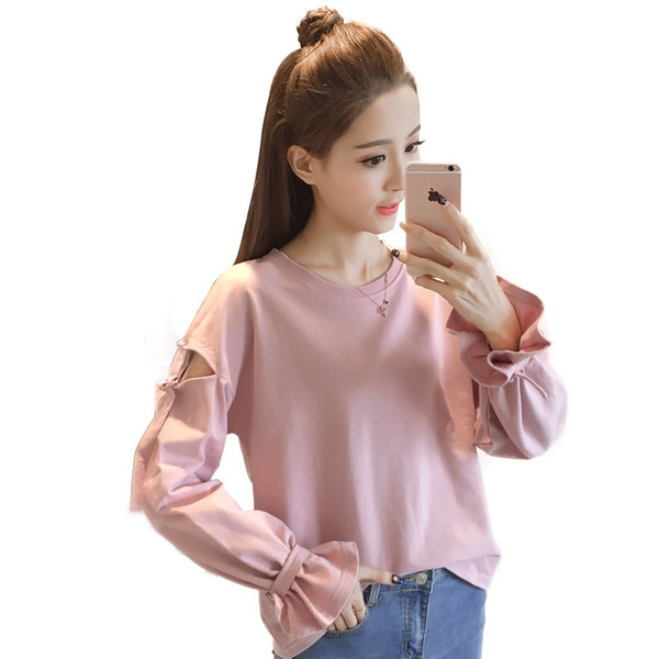 Изчистен ежедневен пуловер с О-образна яка с декоративни коланчета на ръкавите в два цвята