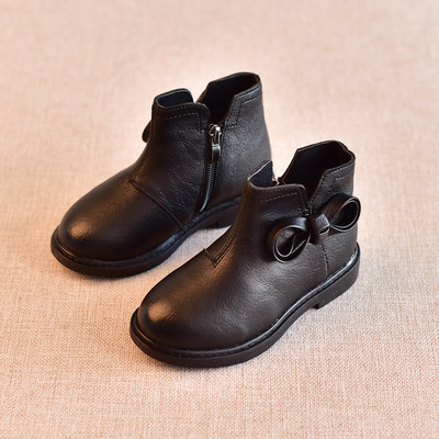 Περιστασιακές χειμωνιάτικες μπότες για κορίτσια σε τρία χρώματα