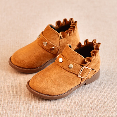 Παιδικές μπότες για κορίτσια με ιμάντα και μεταλλική διακόσμηση σε τρία χρώματα