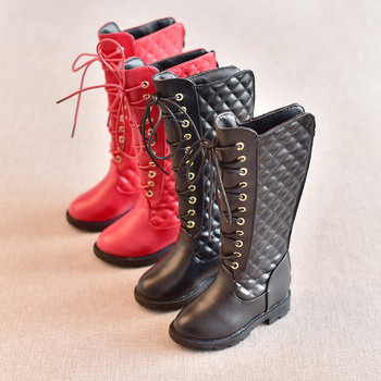 Κομψές παιδικές μπότες για κορίτσια οικολογικού δέρματος σε κόκκινο και μαύρο χρώμα με γραβάτες