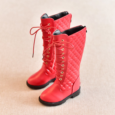 Κομψές παιδικές μπότες για κορίτσια οικολογικού δέρματος σε κόκκινο και μαύρο χρώμα με γραβάτες