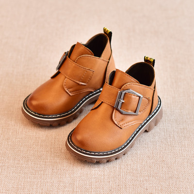 Παιδικά αγόρια για αγόρια σε τρία χρώματα