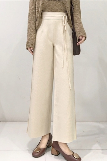 Дамски панталон в широк модел с висока талия