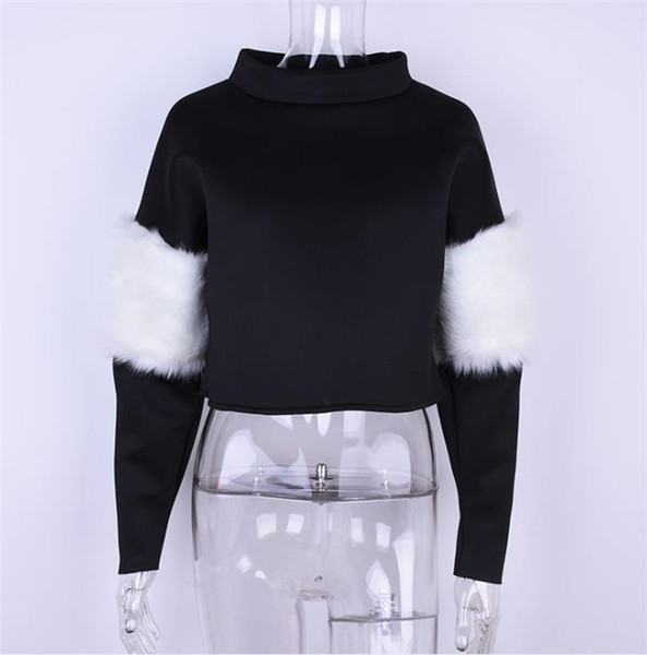 Κυρίες μπλούζα με ενδιαφέρον μανίκια σε μαύρο χρώμα