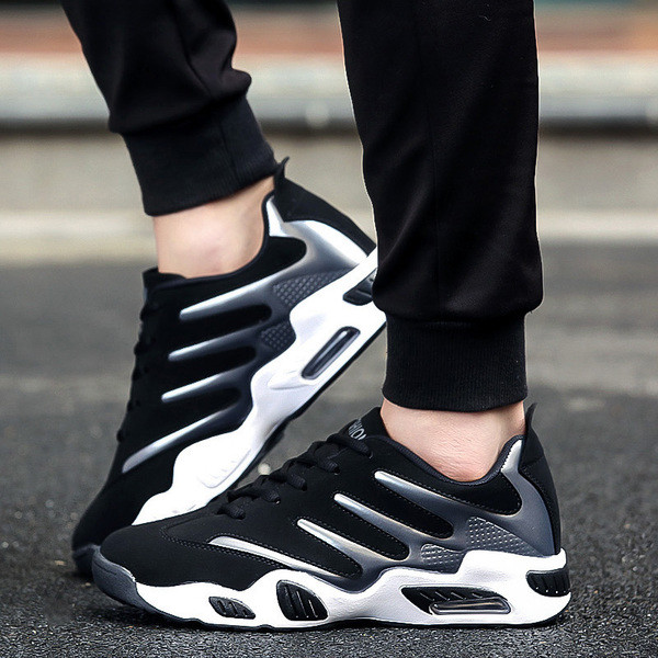 Μη τυπικά αρσενικά πάνινα παπούτσια σε χρώματα που ρέουν