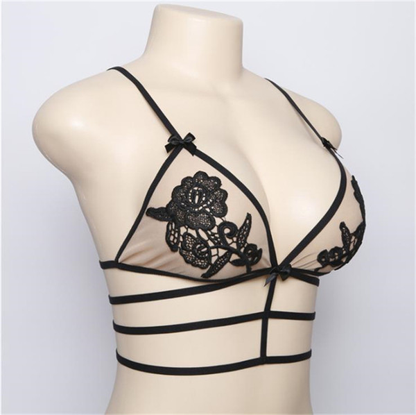 Модерен  дамски сутиен с флорална бродерия и ленти