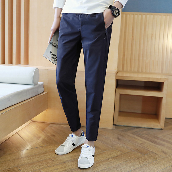 Εξελιγμένα απλά παντελόνια σε τρία χρώματα