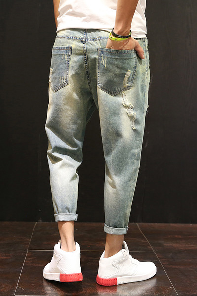 Τζιν φρέσκα άνδρες σε ανοιχτόχρωμο χρώμα με στρίφωμα