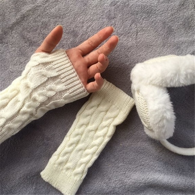 Ασυνήθιστα γάντια γυναικείου μαλλιού
