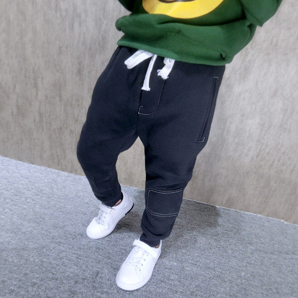 Καθημερινά αθλητικά παιδικά παντελόνια με δεσμούς για αγόρια σε σκούρο χρώμα