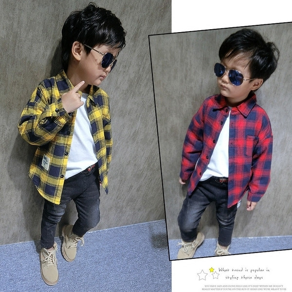 Μοντέρνο πουκάμισο για αγόρια σε δύο χρώματα