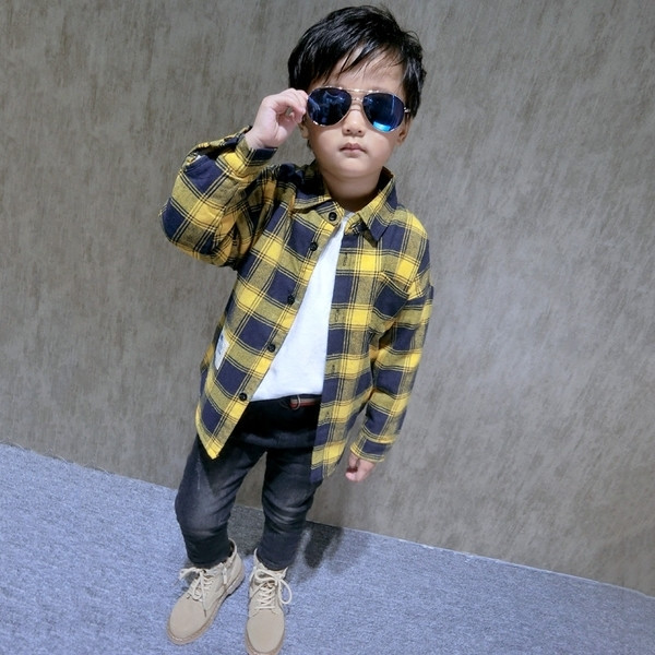 Μοντέρνο πουκάμισο για αγόρια σε δύο χρώματα