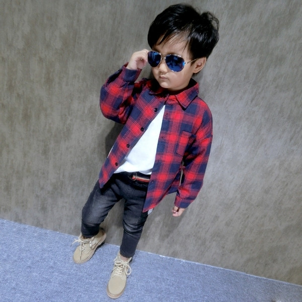 Μοντέρνο πουκάμισο για αγόρια σε δύο χρώματα