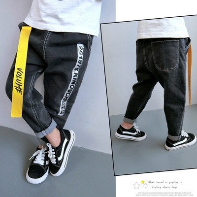 Спортно-елегантен детски панталон за момчета в тъмен цвят