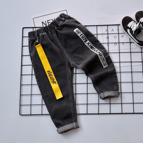 Σπορ-κομψά παιδικά παντελόνια σε σκούρο χρώμα