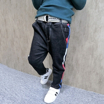 Детски ежедневен спортен панталон за момчета с цвете кант и колан в черен цвят
