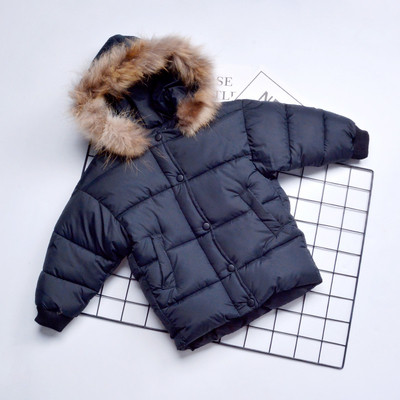 Спортно-елегантно детско мъжко яке в широк модел с копчета и качулка с обемен пух в два цвята