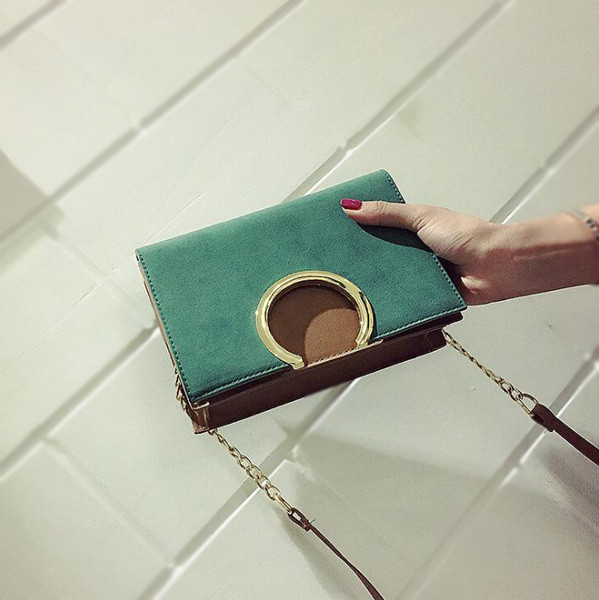 Περιστασιακή γυναικεία τσάντα με μεγάλη λαβή και μεταλλικό κούμπωμα, 4 χρώματα