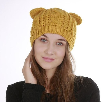 Γυναικείο καπέλο χειμωνιάτικου μαλλιού με διακοσμητικά αυτιά