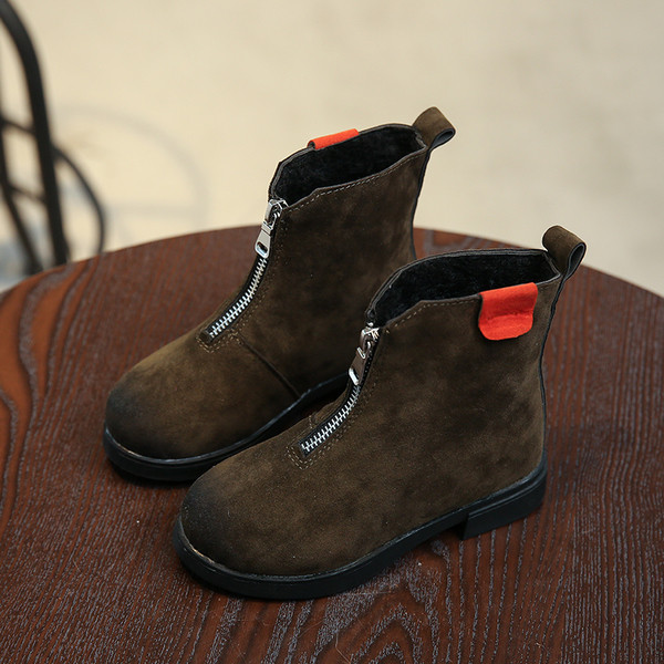 Ζεστές μπότες φθινοπώρου-χειμώνα με διακοσμητικό φερμουάρ και ροή σε τρία χρώματα