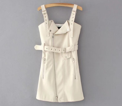 Παντελόνι από μαλακό οικολογικό δέρμα με διακοσμητικά φερμουάρ