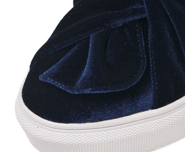 Περιστασιακά πάνινα παπούτσια για κυρίες με ελαστική σόλα και βελούδινο φινίρισμα