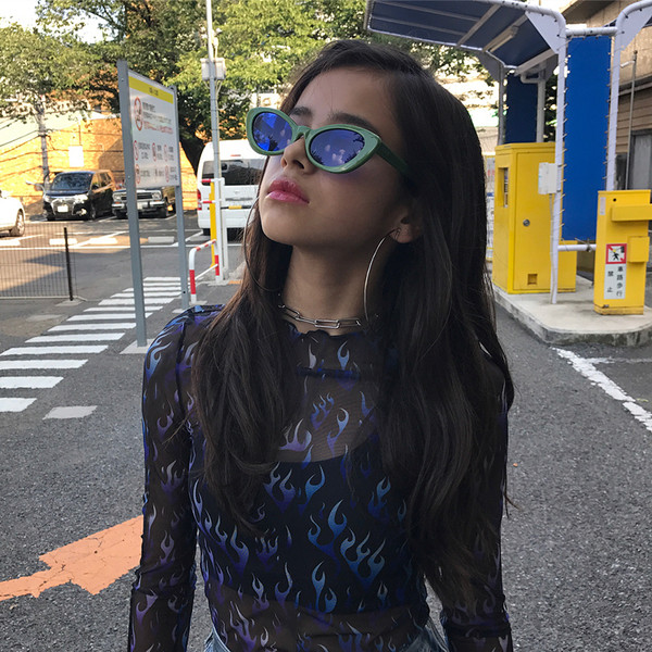 Διαφανή κυρία μπλούζα σε μαύρο χρώμα