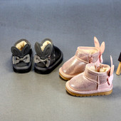 Σύγχρονη καθημερινή γυαλιστερή μπότες παιδιών για τα κορίτσια με αυτιά σε δύο χρώματα