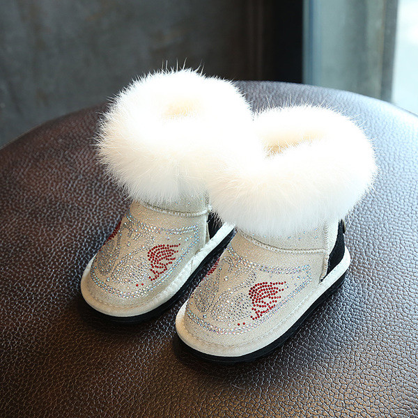 Ζεστές χειμωνιάτικες μπότες με ανθεκτική σόλα με χνούδι και πέτρες σε τρία χρώματα