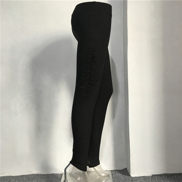 Γυναικεία σφήνα σε μαύρο χρώμα, κατάλληλο για καθημερινή ζωή και αθλητισμό