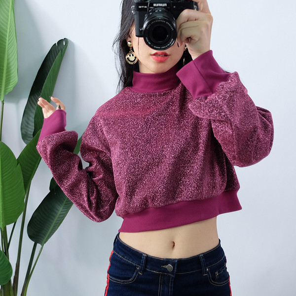 Κομψό πουκάμισο των γυναικών