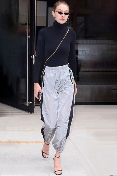 Αθλητικά γυναικεία εσώρουχα σάλι με δαντελωτή μέση