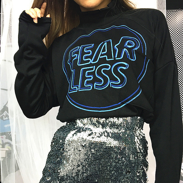 Γυναικεία μπλούζα με επιγραφή