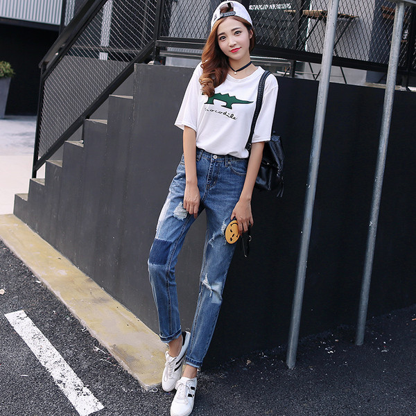 Ενδιαφέρουσα καθημερινά λεπτά τζιν με ψηλή μέση