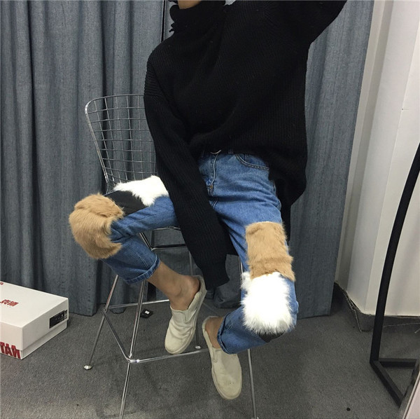 Интересни дамски дънки с плюшени ефекти 