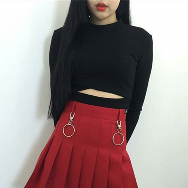 Κομψή γυναικεία μπλούζα σε μαύρο και μπλουζάκι πόλο