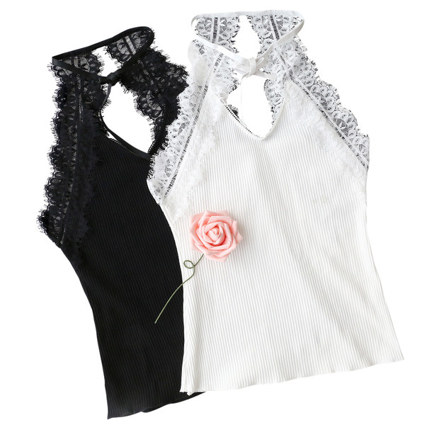 Спортно-елегантен дамски потник с дантела и пандлека в черен и бял цвят