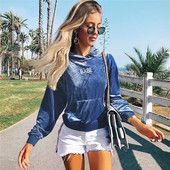 Αθλητική βελούδινη φούτερ των γυναικών με τσέπη και κουκούλα