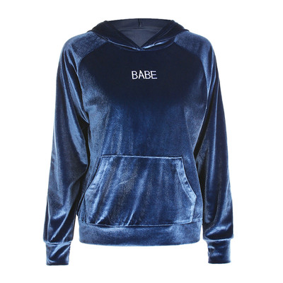 Αθλητική βελούδινη φούτερ των γυναικών με τσέπη και κουκούλα