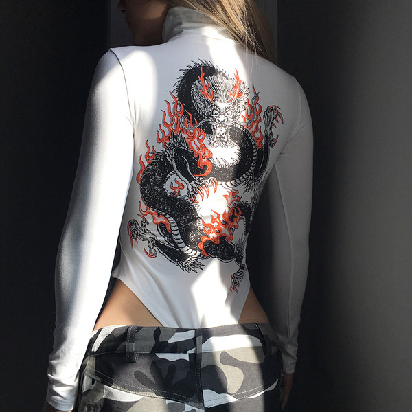 Κυρίες καθημερινό λευκό χρώμα με εφαρμογές