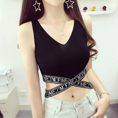 Γυναικεία κορυφαία μπλουζάκια τις μόδας  σε μαύρο και άσπρο χρώμα