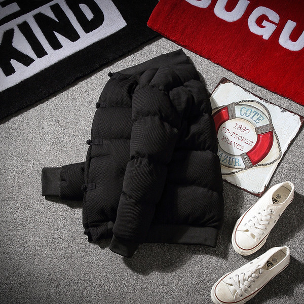 Ανδρικό χειμωνιάτικο σακάκι σε μαύρο χρώμα, κατάλληλο για καθημερινή ζωή