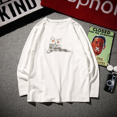 Ανδρική καθημερινή μπλούζα με μια εικόνα