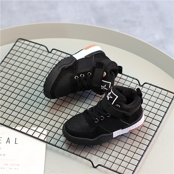 Αθλητικά αθλητικά πάνινα παπούτσια φθινόπωρο-χειμώνα με ψηλά πέλματα με μπαλώματα και γραβάτες σε τρία χρώματα